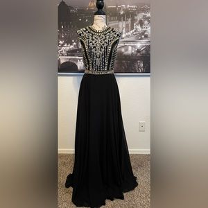JVN by Jovani Size 2 Black with Beading Formal Gown